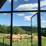 The Grange In Cantal Feriehus Parlan