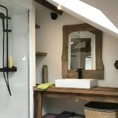 Дом отдыха The Grange In Cantal La Bastide-du-Haut-Mont