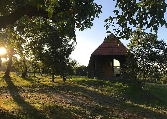 The Grange In Cantal Parlan